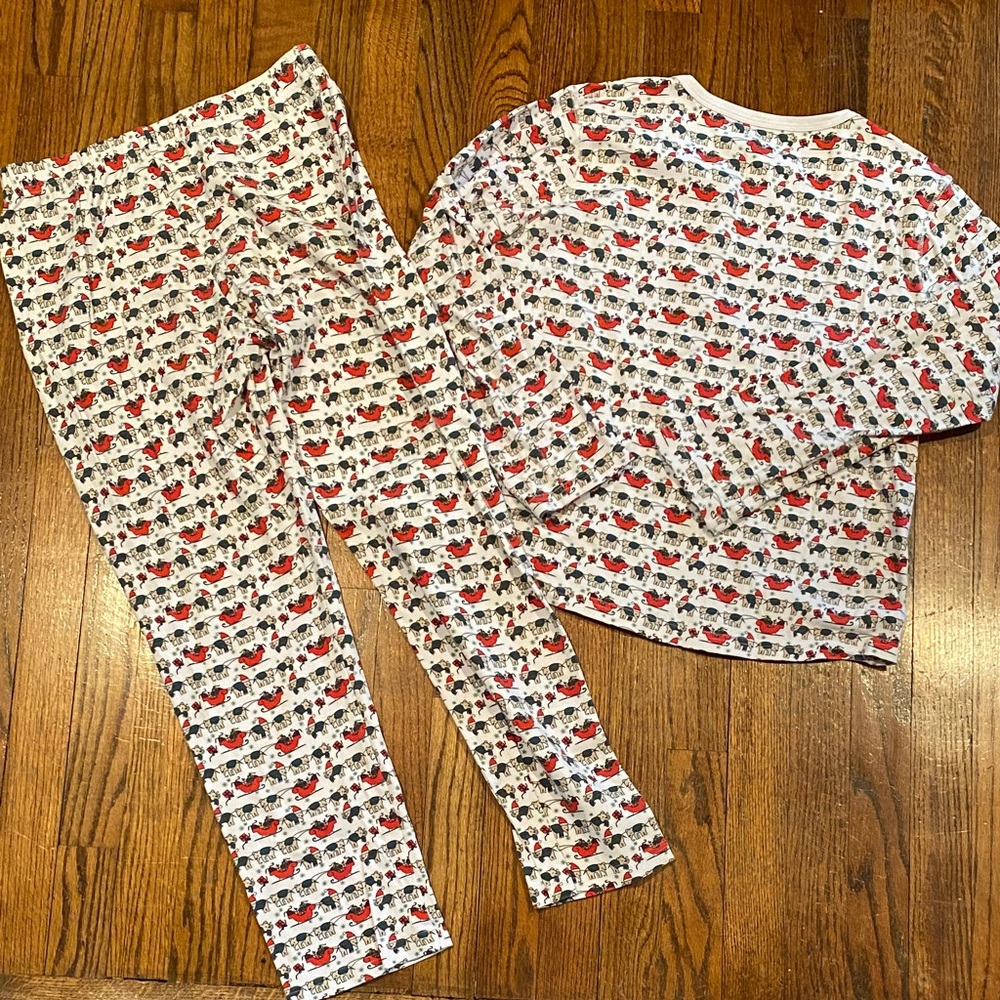 Roller Rabbit Women’s Small Pajama Set with Red and Green Christmas Print - Picture 5 of 6